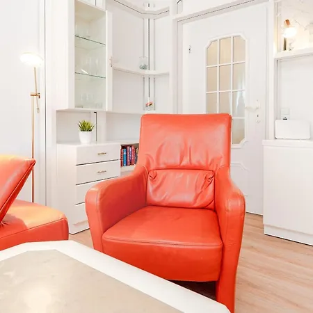 Kastanienallee 3 * Timmendorfer Strand